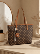 TOMI MITO Bolsa Feminina Casual de Ombro com Estampa Geométrica e Pingente Charmoso para Trabalho e Passeios TM9187